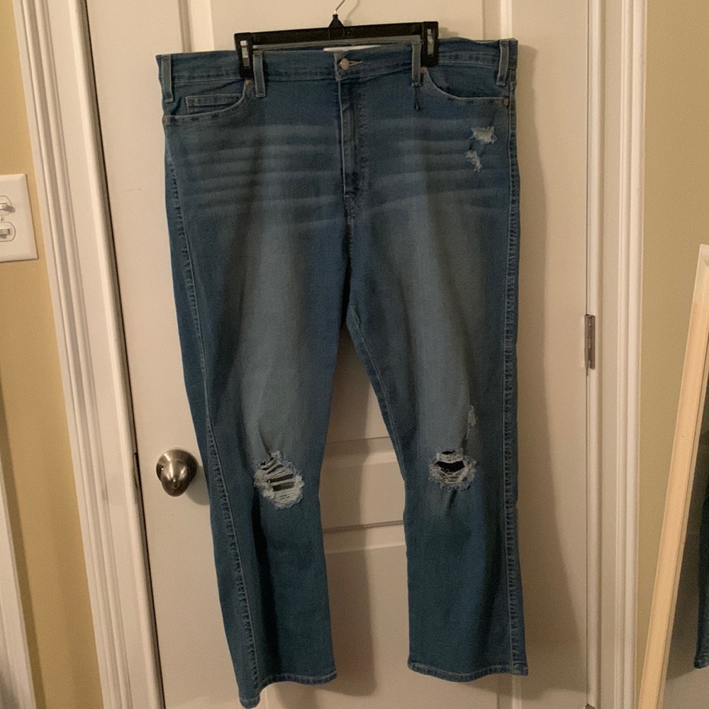 NWOT Levi’s Signature Heritage high rise straight distressed stretchy jeans 22
